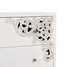 Load image into Gallery viewer, 31.25&#39;&#39; Solid Wood 3 Drawer Accent Chest - White
